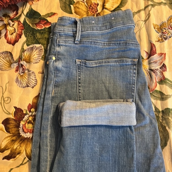 Ann Taylor jeans - like new! - Picture 7 of 7